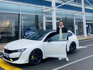 Peugeot 508 Sport Engineered w rękach kierowc&oacute;w zespołu Peugeota